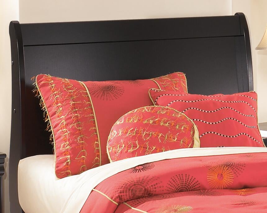 Huey Vineyard  Sleigh Headboard Bed With Mirrored Dresser