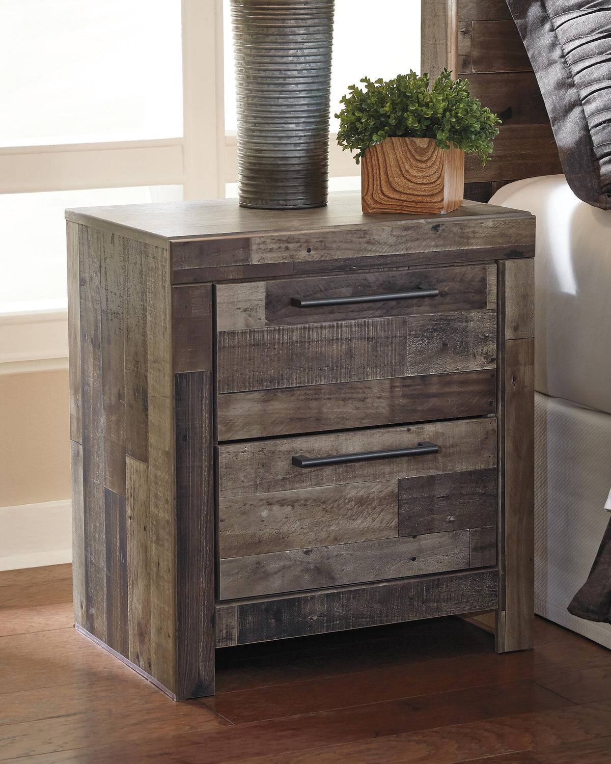 Derekson  Panel Bed With Mirrored Dresser And Nightstand