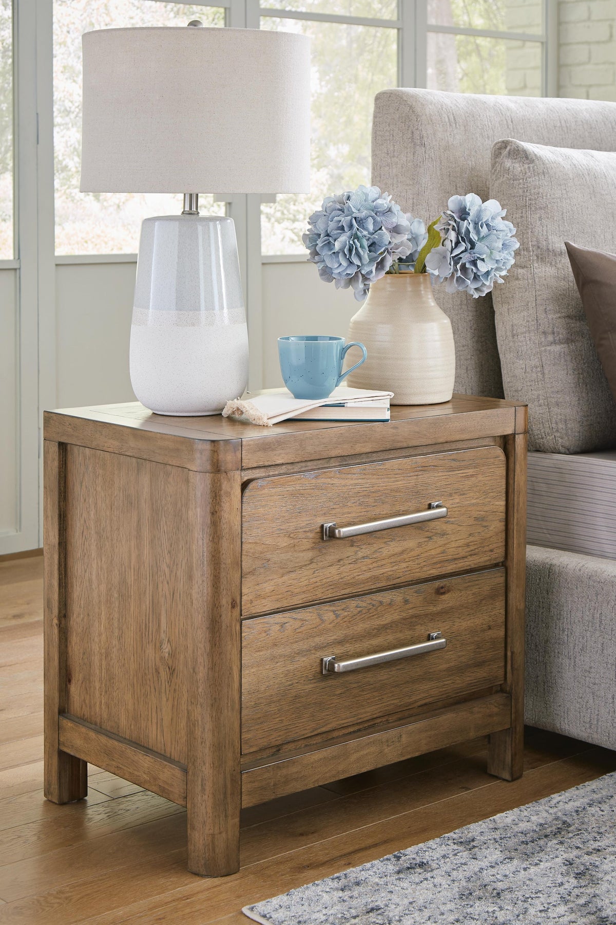 Cabalynn California  Panel Bed With Storage With Mirrored Dresser And Nightstand