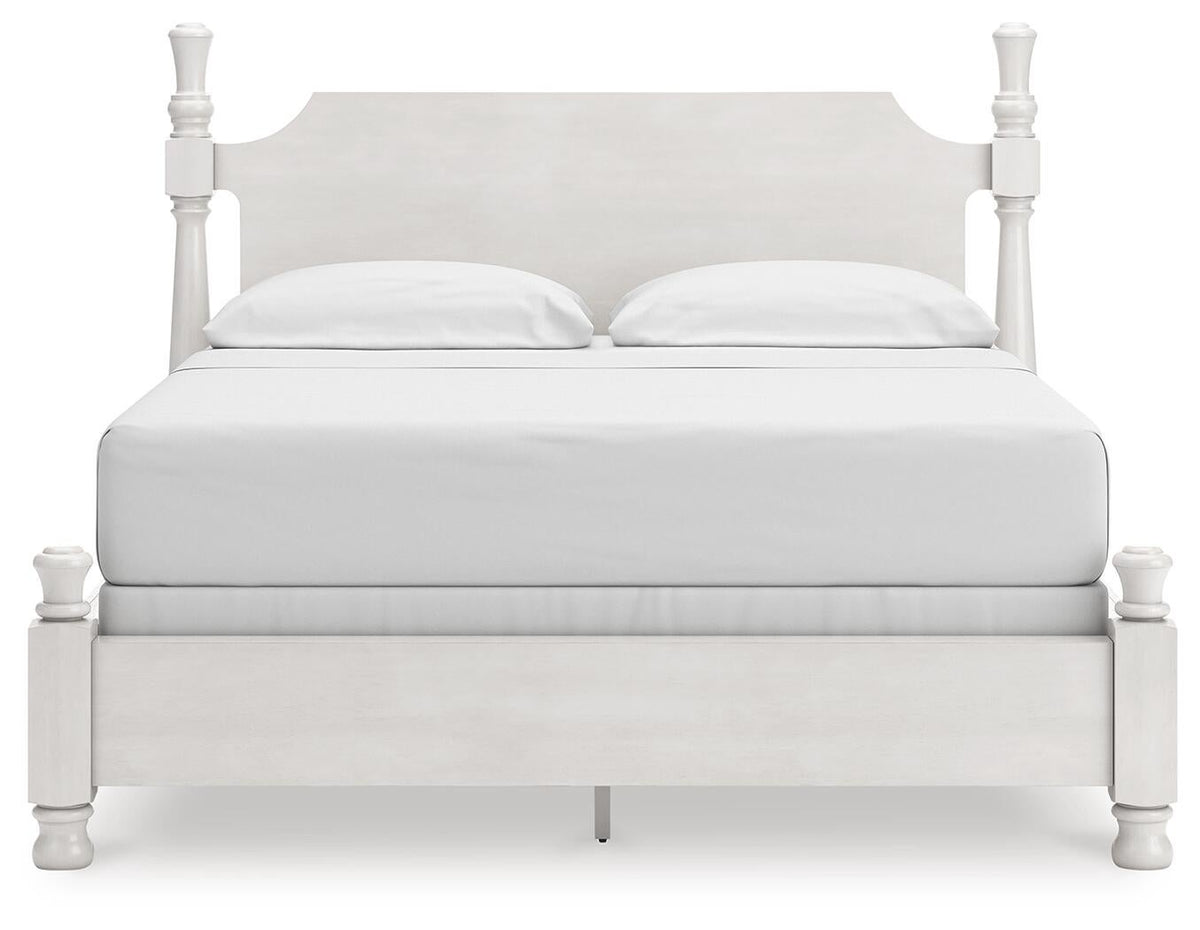 Chadworth California  Poster Bed, Dresser, Mirror And Nightstand