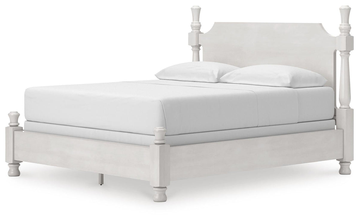 Chadworth California  Poster Bed, Dresser, Mirror And Nightstand