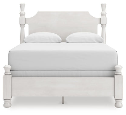 Chadworth  Poster Bed, Dresser, Mirror And Nightstand