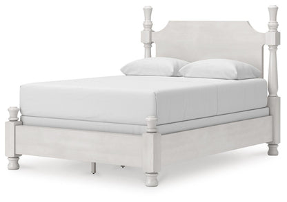 Chadworth  Poster Bed, Dresser, Mirror And Nightstand