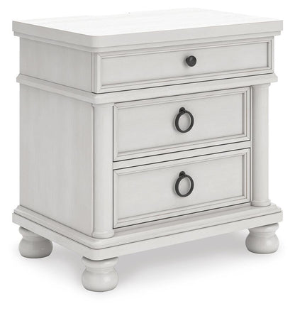 Chadworth  Poster Bed, Dresser, Mirror And Nightstand