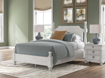 Chadworth  Poster Bed, Dresser, Mirror And Nightstand