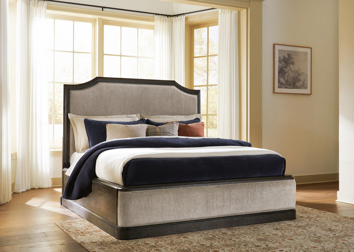 Wickenger California  Upholstered Panel Bed